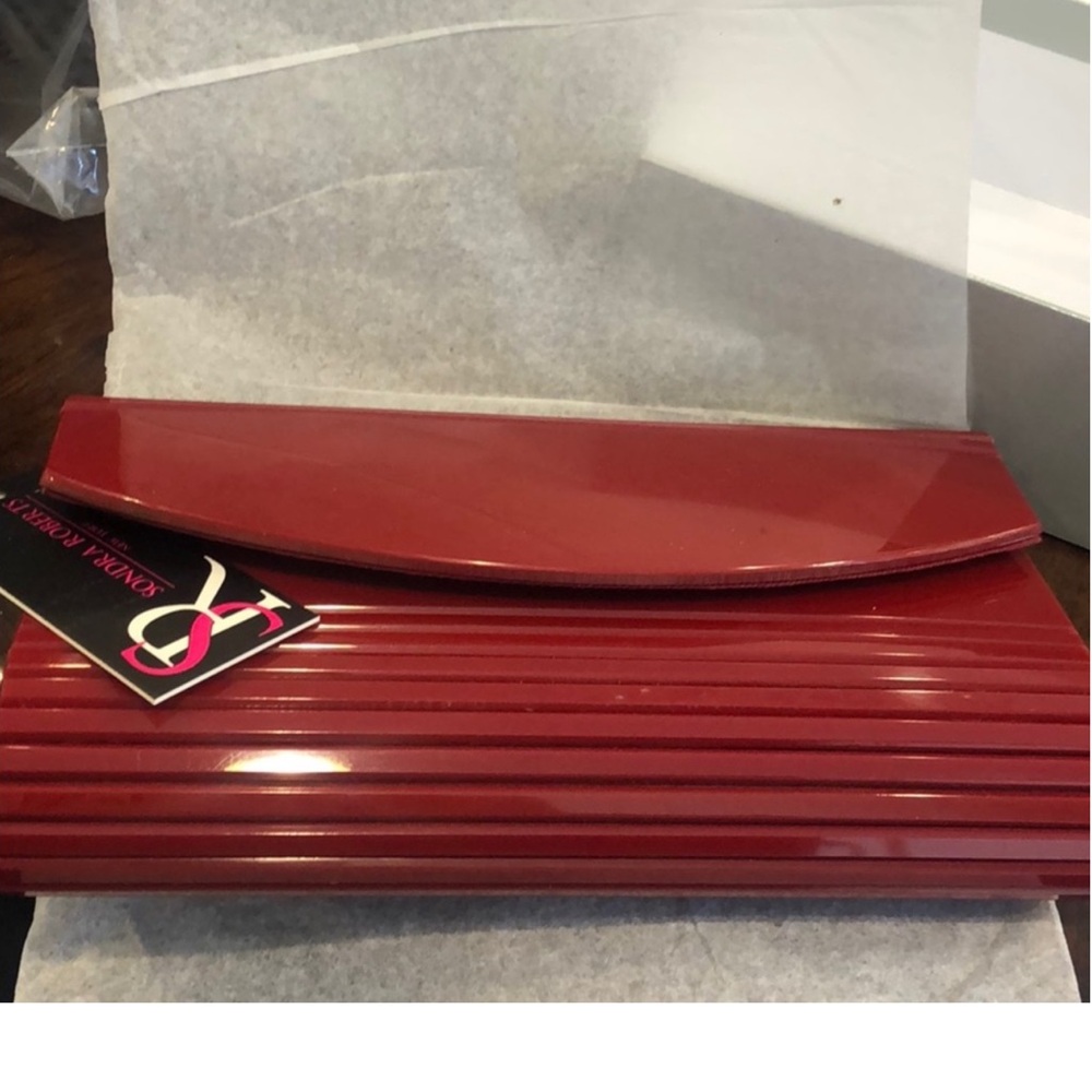 Red Lucite Resin Hard Clutch with Chain inside-boutique - Picture 8 of 12